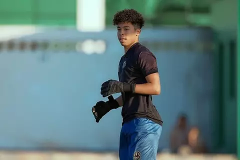 أحمد بغدادي.. حارس مصري يكتب التاريخ في الدوري الإماراتي